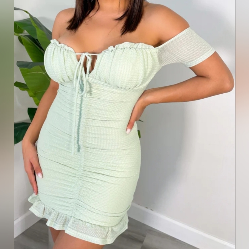 privy, Women’s Medium, Sage Mesh Ruched Bodycon Mini Dress